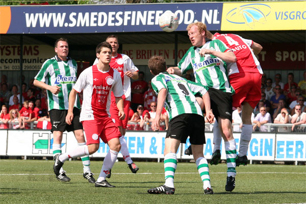v.v. IJsselmeervogels - SC Genemuiden (Foto Helmich Lubberts).